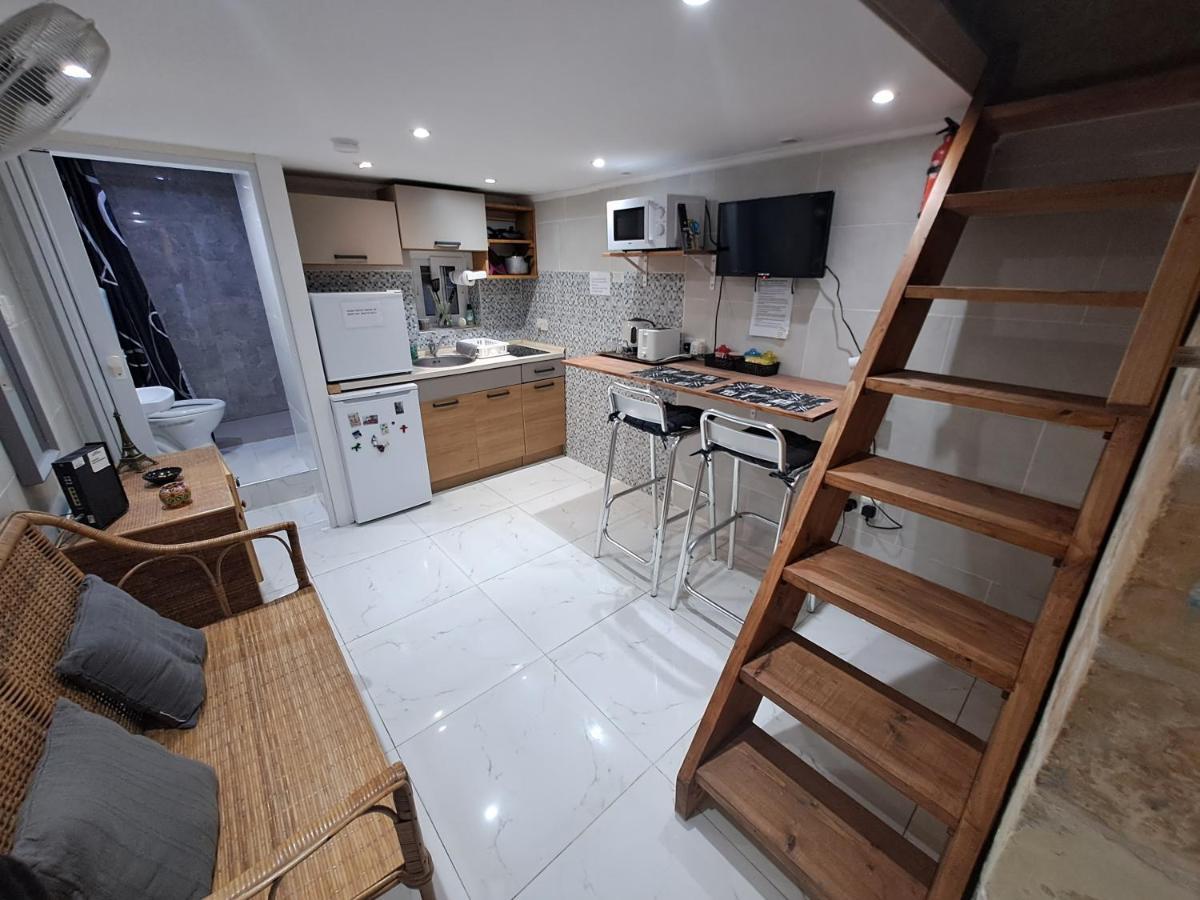 Cozy Loft In The Heart Of Valletta Exteriör bild
